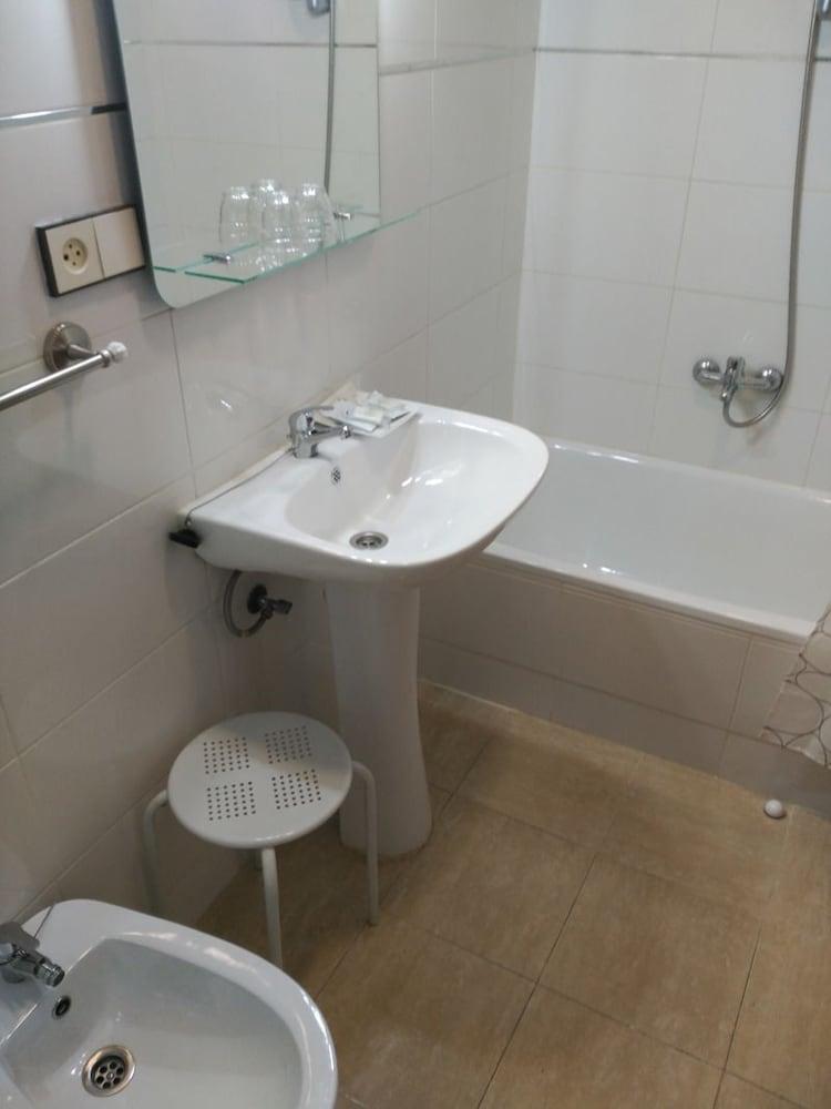 Hotel Vaqueros Ланґрео Екстер'єр фото