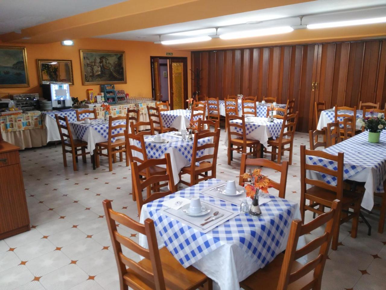Hotel Vaqueros Ланґрео Екстер'єр фото