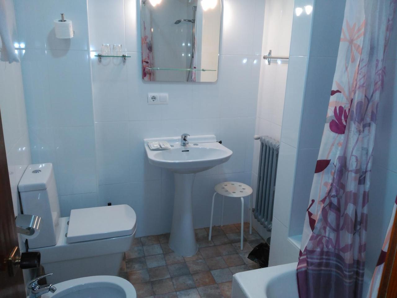 Hotel Vaqueros Ланґрео Екстер'єр фото